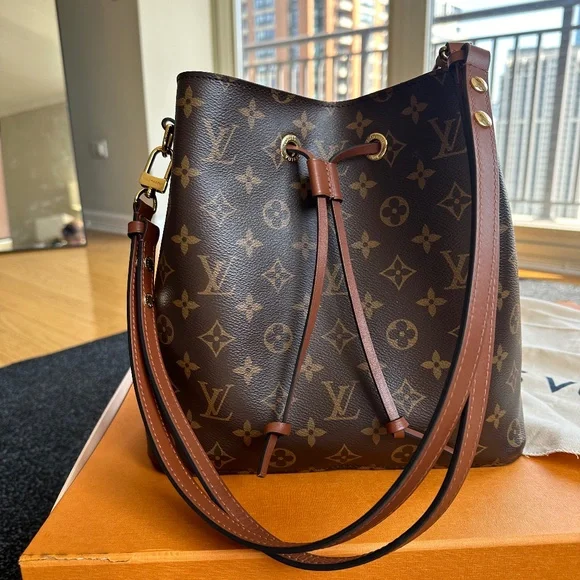Monogram Canvas Louis Vuitton Neonoe Monogram Caramel Louis